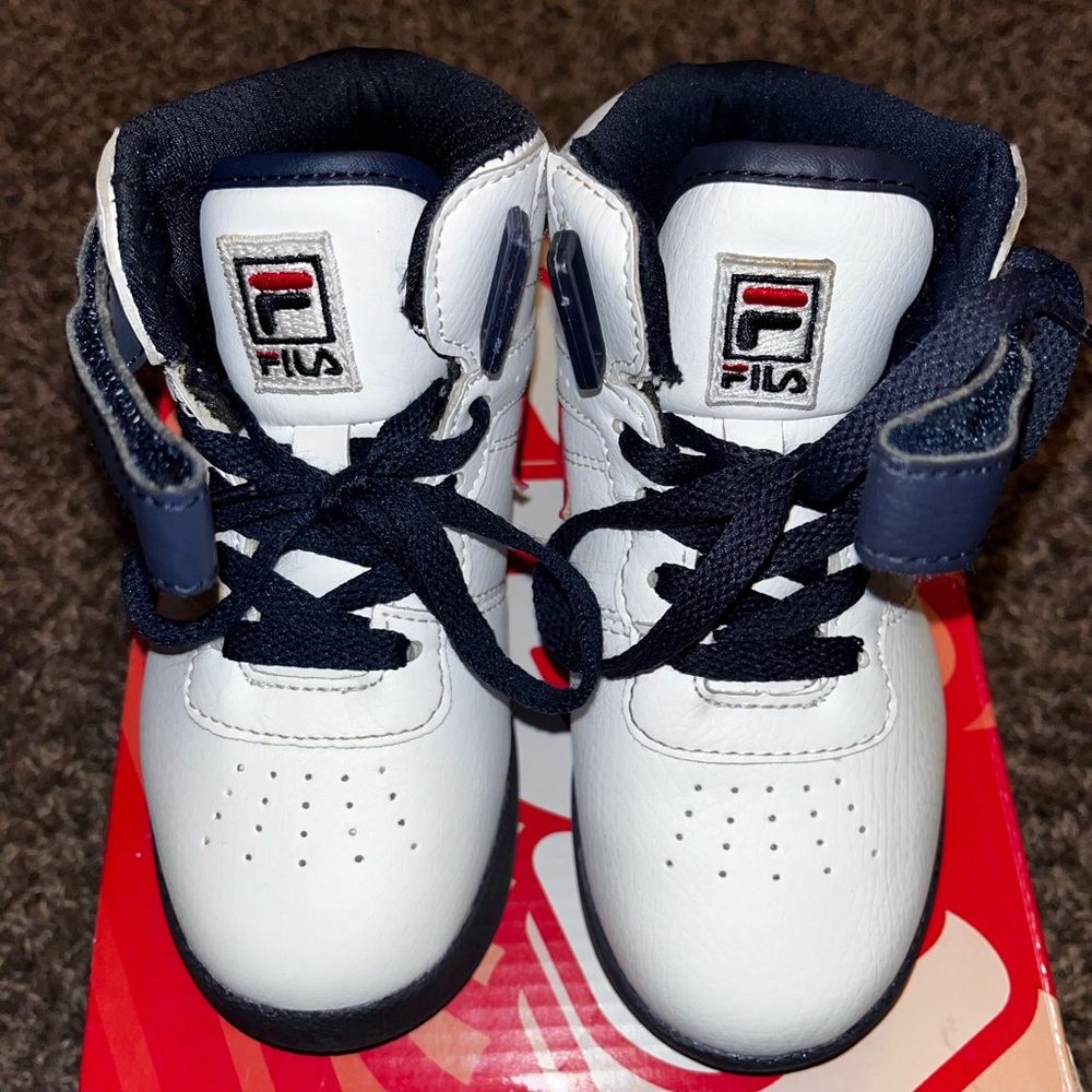 BABY FILA VULCAN MID PLUS FOR CHILDREN SIZE US 10, EUR 27, UK 9